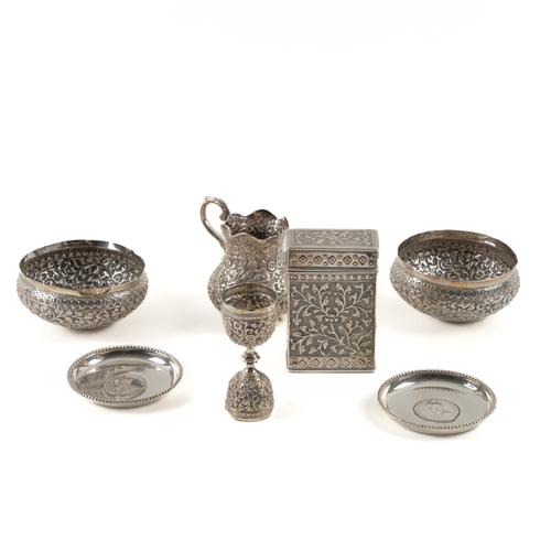 A GROUP OF ASIAN WARES (7)