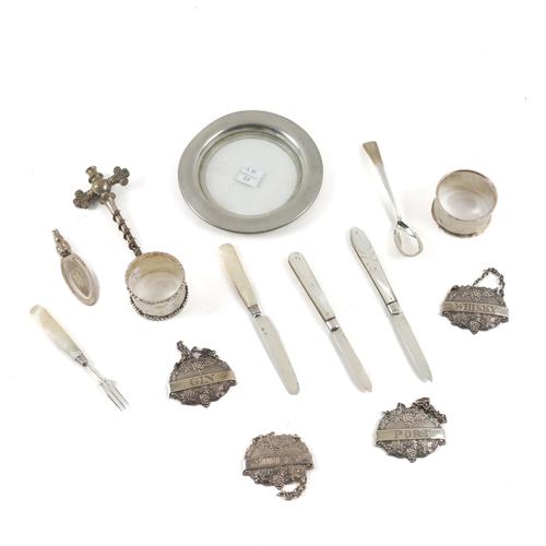 A GROUP OF SILVER AND SILVER MOUNTED WARES AND FURTHER ITEMS (14)