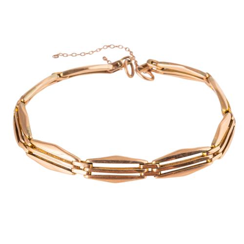 A 9CT GOLD FANCY LINK BRACELET