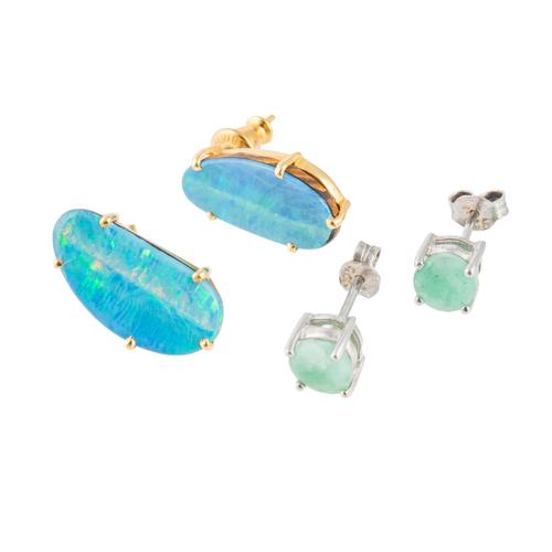 TWO PAIRS OF EARRINGS (4)