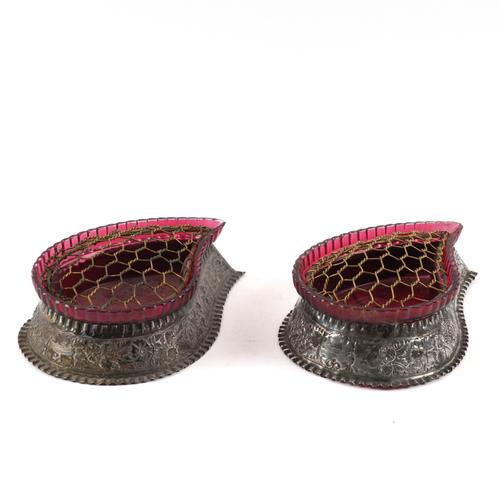 A LATE VICTORIAN PAIR OF SILVER FLOWER STANDS (6)