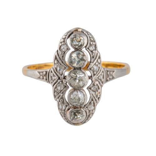 A GOLD AND DIAMOND OVAL RING