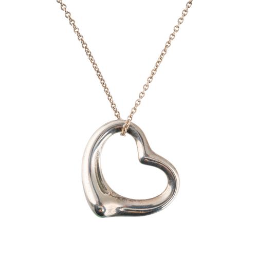 A TIFFANY HEART PENDANT NECKLACE (3)