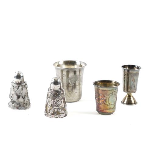 A GROUP OF FOREIGN WARES (5)