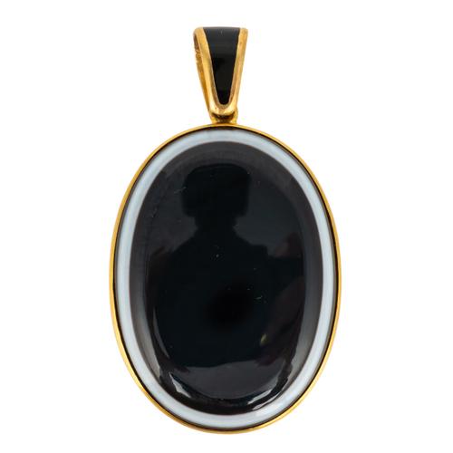 A BANDED AGATE AND ENAMEL LOCKET