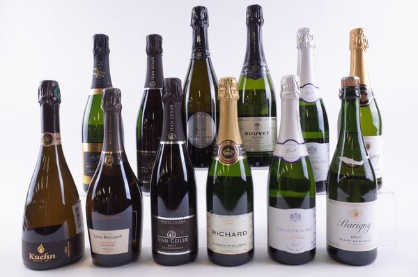 TWELVE BOTTLES SPARKLING WHITE WINE