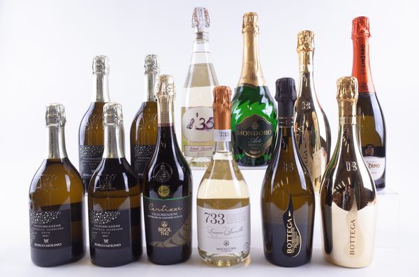 TWELVE BOTTLES PROSECCO