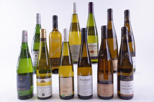 TWELVE BOTTLES FRENCH WHITE WINE