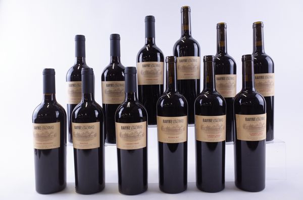 TWELVE BOTTLES CANADIAN RED WINE