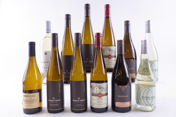 TWELVE BOTTLES CANADIAN WHITE WINE