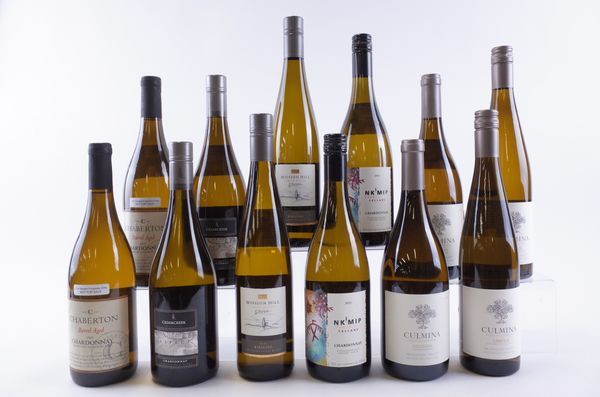 TWELVE BOTTLES CANADIAN WHITE WINE