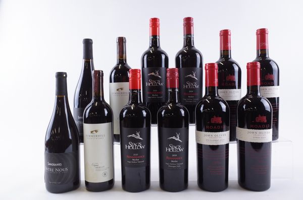 TWELVE BOTTLES CANADIAN RED WINE