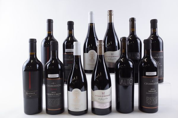 TWELVE BOTTLES CANADIAN RED WINE