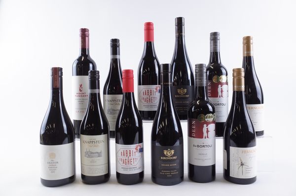 TWELVE BOTTLES AUSTRALIAN RED WINE