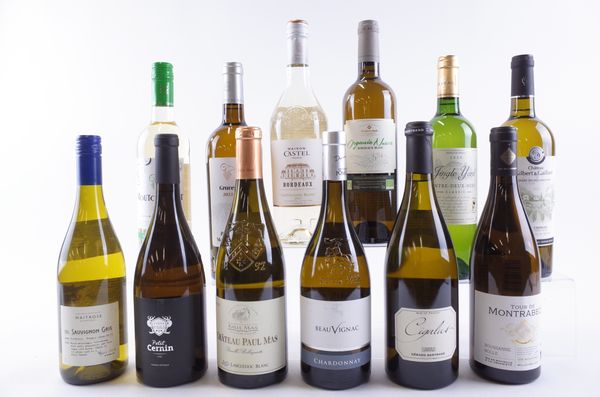 TWELVE BOTTLES FRENCH WHITE WINE