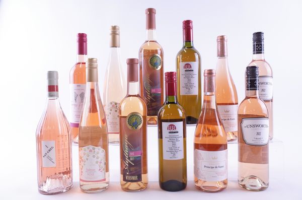 TWELVE BOTTLES ROSÉ