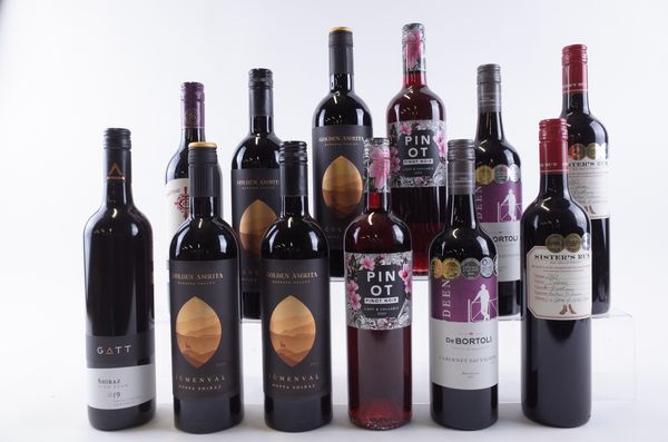 TWELVE BOTTLES AUSTRALIAN RED WINE