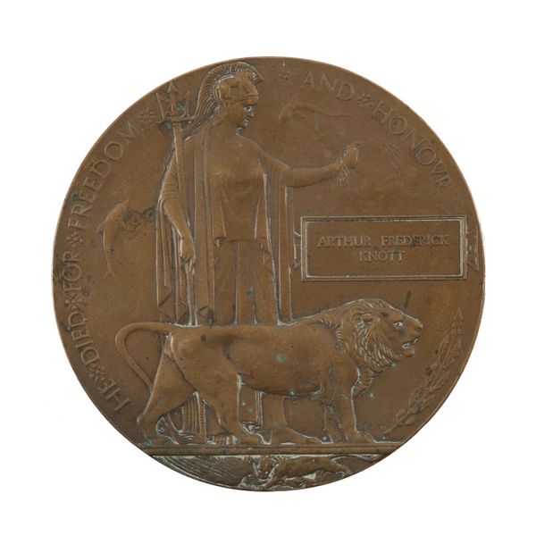 A FIRST WORLD WAR BRONZE MEMORIAL PLAQUE