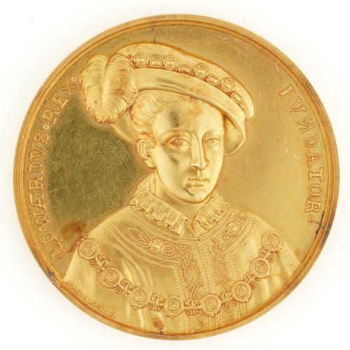 A SHERBORNE SCHOOL GOLD PRIZE MEDALLION