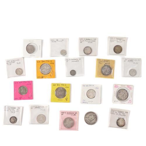 A GROUP OF VICTORIAN AND LATER SILVER COINS (18)