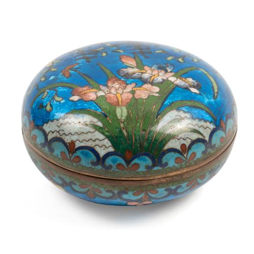 A JAPANESE GINBARI ENAMEL SMALL CIRCULAR BOX AND COVER BY SANO TOYOSABURO(2)