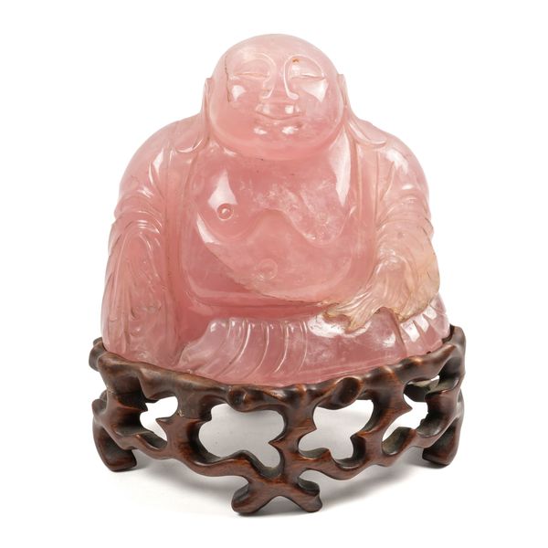 A CHINESE ROSE QUARTZ FIGURE OF BUDDHA (2)