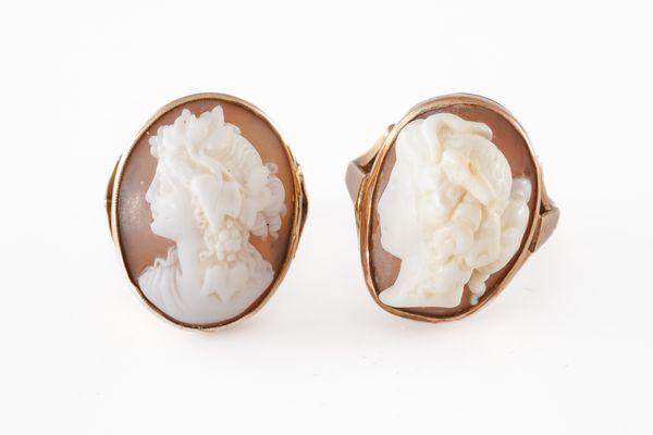 TWO GOLD AND SHELL CAMEO RINGS (2)