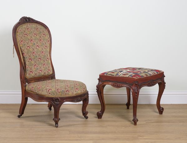 A VICTORIAN VALNUT FRAMED NURSING CHAIR (2)