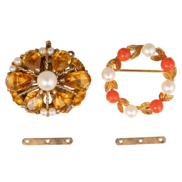 A 9CT GOLD, CITRINE AND CULTURED PEARL CLASP, TWO FITTINGS AND A CORAL AND CULTURED PEARL BROOCH (4)