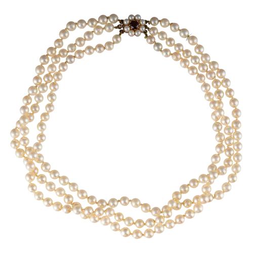 A THREE ROW CHOKER OF CULTURED PEARLS