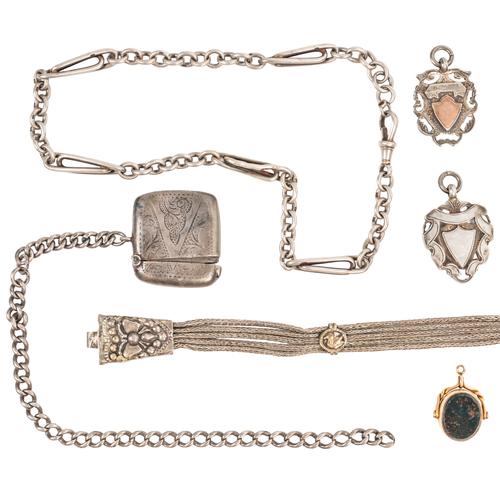 A 15CT GOLD MOUNTED ROTATING FOB AND SIX FURTHER ITEMS (7)