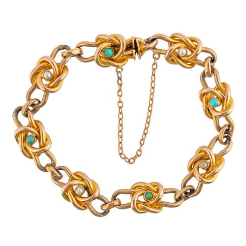 A FANCY LINK BRACELET