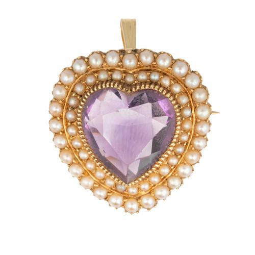 A GOLD, AMETHYST AND SEED PEARL HEART SHAPED PENDANT BROOCH