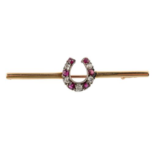 A HORSESHOE BAR BROOCH