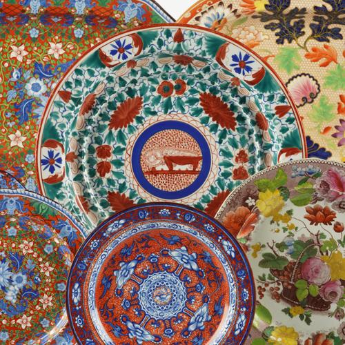 A GROUP OF SPODE BLUE PRINTED 'CLOBBERED' PEARLWARES (17)