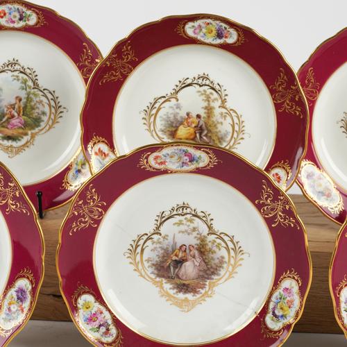 SIX MEISSEN PORCELAIN CABINET PLATES (6)