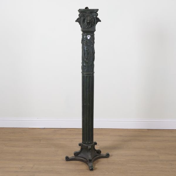 A BLACK RESIN COMPOSITION FLOOR STANDING LIGHT