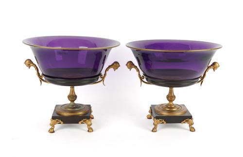 A PAIR OF FRENCH ORMOLU AMETHYST GLASS TAZZE WITH CLASSICAL MASKS (2)