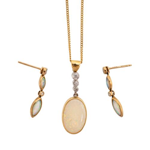 A GOLD, OPAL AND DIAMOND PENDANT WITH A GOLD NECKCHAIN AND A PAIR OF MATCHING EARRINGS (4)
