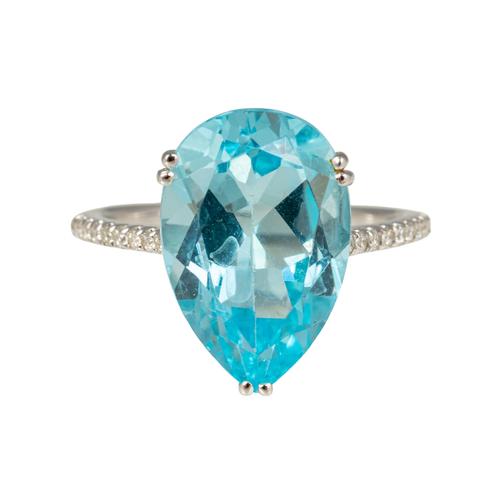A WHITE GOLD, BLUE TOPAZ AND DIAMOND RING