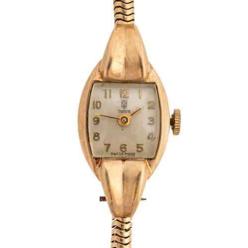 A TUDOR 9CT GOLD OVAL CASED LADY'S BRACELET WRISTWATCH