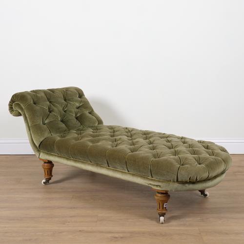 A VICTORIAN BUTTON GREEN UPHOLSTERED CHAISE LONGUE