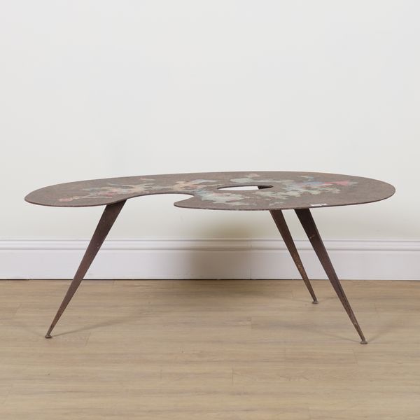 A 20TH CENTURY METAL COFFEE TABLE