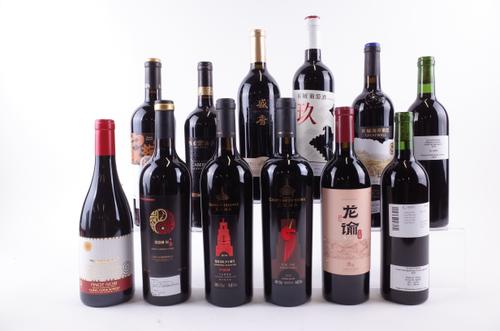 12 BOTTLES CHINESE AND JAPANESE RED WINE