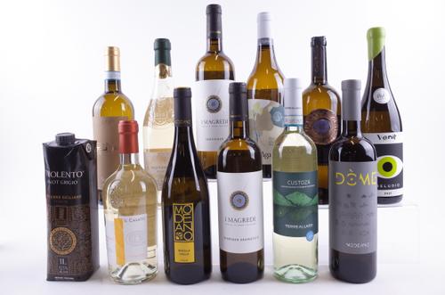 11 BOTTLES AND 1 CARTON ITALIAN WHITE WINE