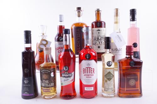 12 BOTTLES VARIOUS SPIRITS AND LIQUEURS