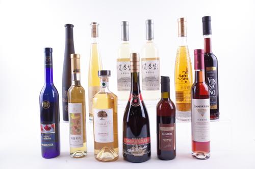 12 BOTTLES DESSERT AND ICEWINE