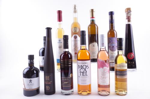 12 BOTTLES DESSERT AND ICEWINE