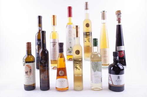 12 BOTTLES DESSERT AND ICEWINE