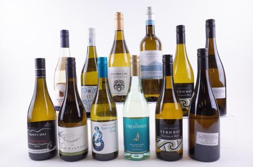 11 BOTTLES NEW ZEALAND AND 1 CHILEAN WHITE WINE